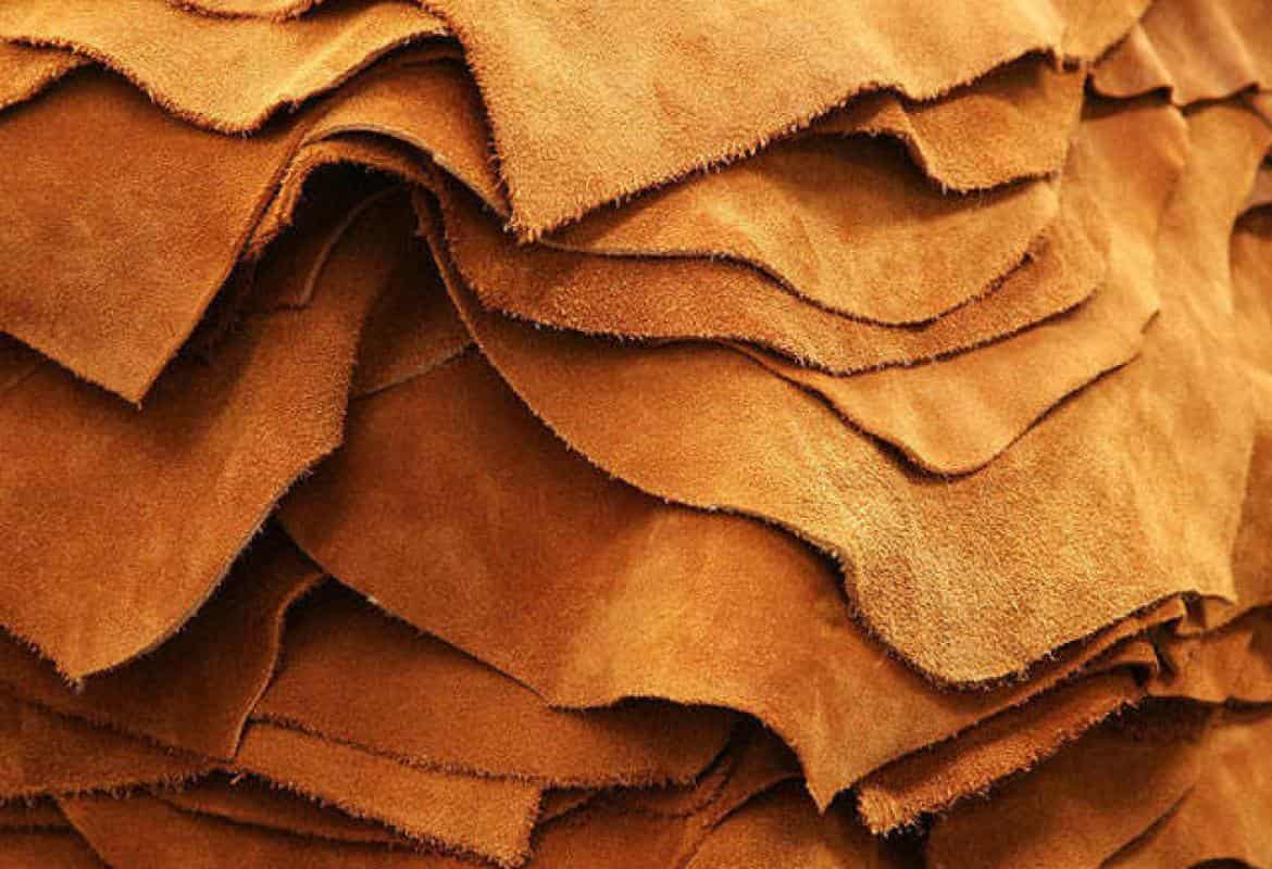 جلد الغزال في مصر؛ ناعم قوي 2 استخدامات صناعة الاحزمة الملابس