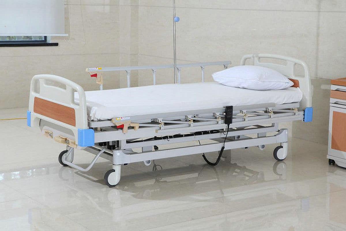 السرير الطبي في الجزائر؛ ذات مقابض يدوية 2 أنواع كهربائي ميكانيكي