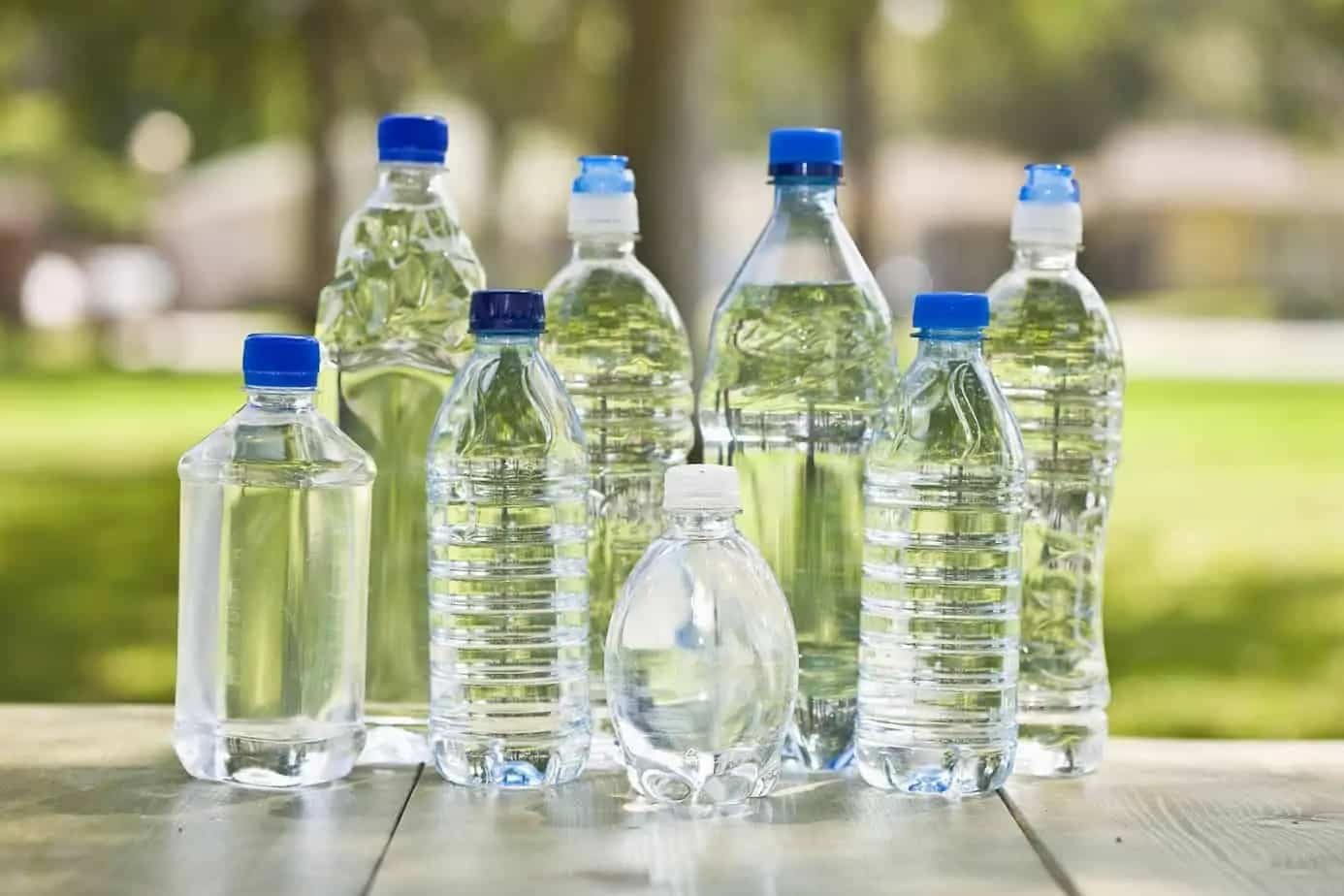 زجاجة المياه المعدنية (القارورة) البلاستيكة استخدام مرة واحدة