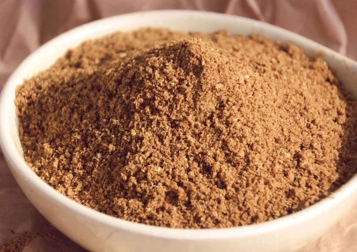 بهارات ابو دانه؛ يجعل الطعام الذ رائحة طيبة يمنع نزلات البرد Spices