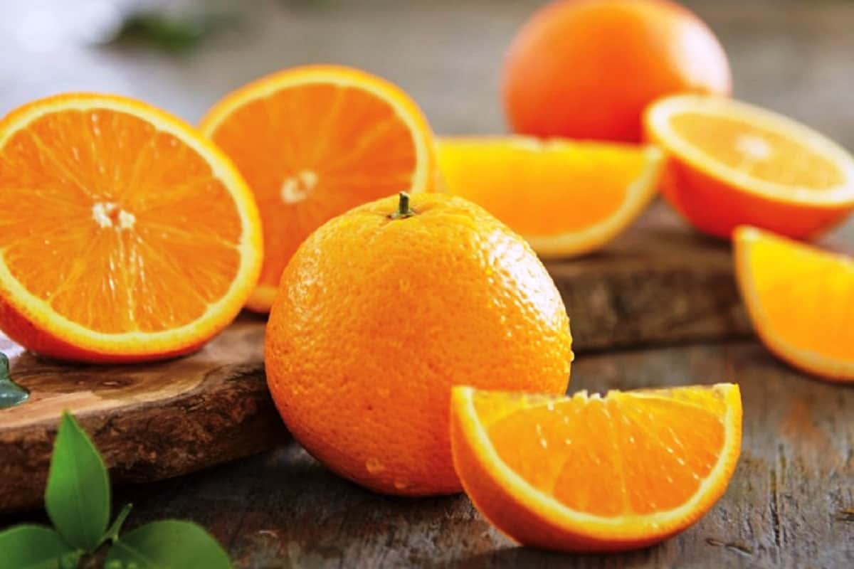 البرتقال في الكويت؛ مستديرة لذيذة الأصفر الأحمر الكاروتينات vitamin C
