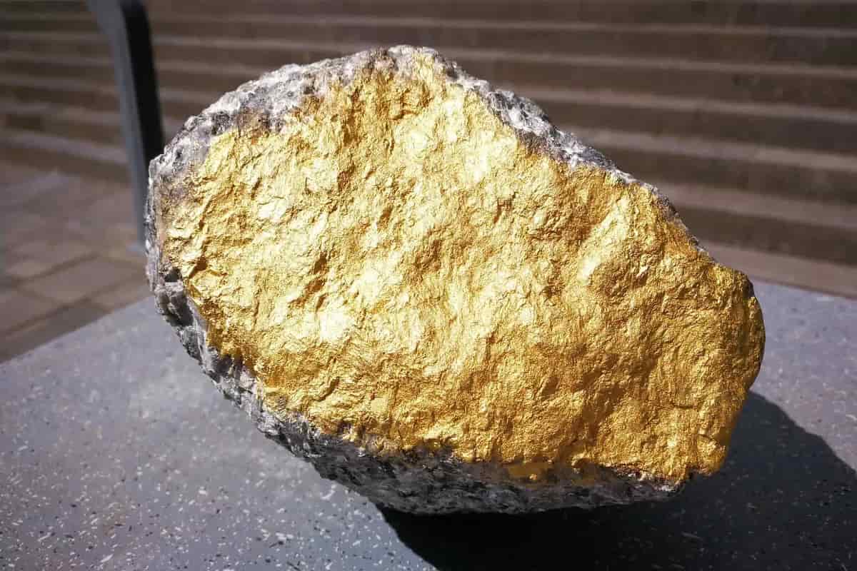حجر الذهب الخام؛ الكوارتز السياندة قاع الأنهار المحيطات