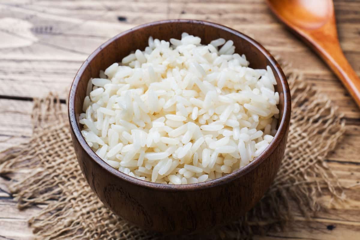 الأرز المصري اليوم؛ ابيض خفض نسبة الكوليسترول الألياف فيتامين د Iron