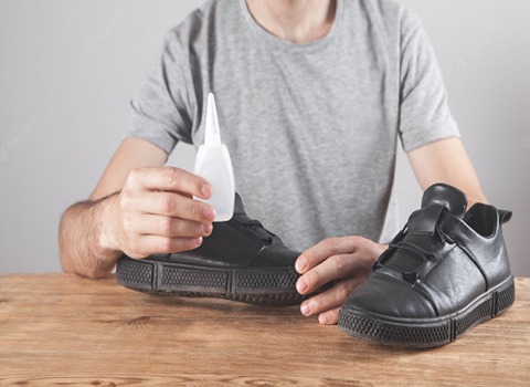 استخدام غراء لاصق الأحذية للنعال بكيفيات عالية الجودة