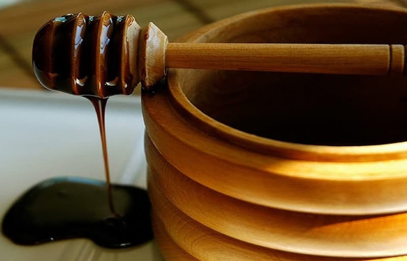 استخدامات العسل الأسود