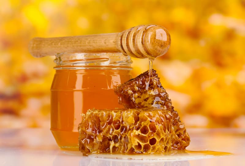 الفرق بين العسل الملكي للرجال والنساء
