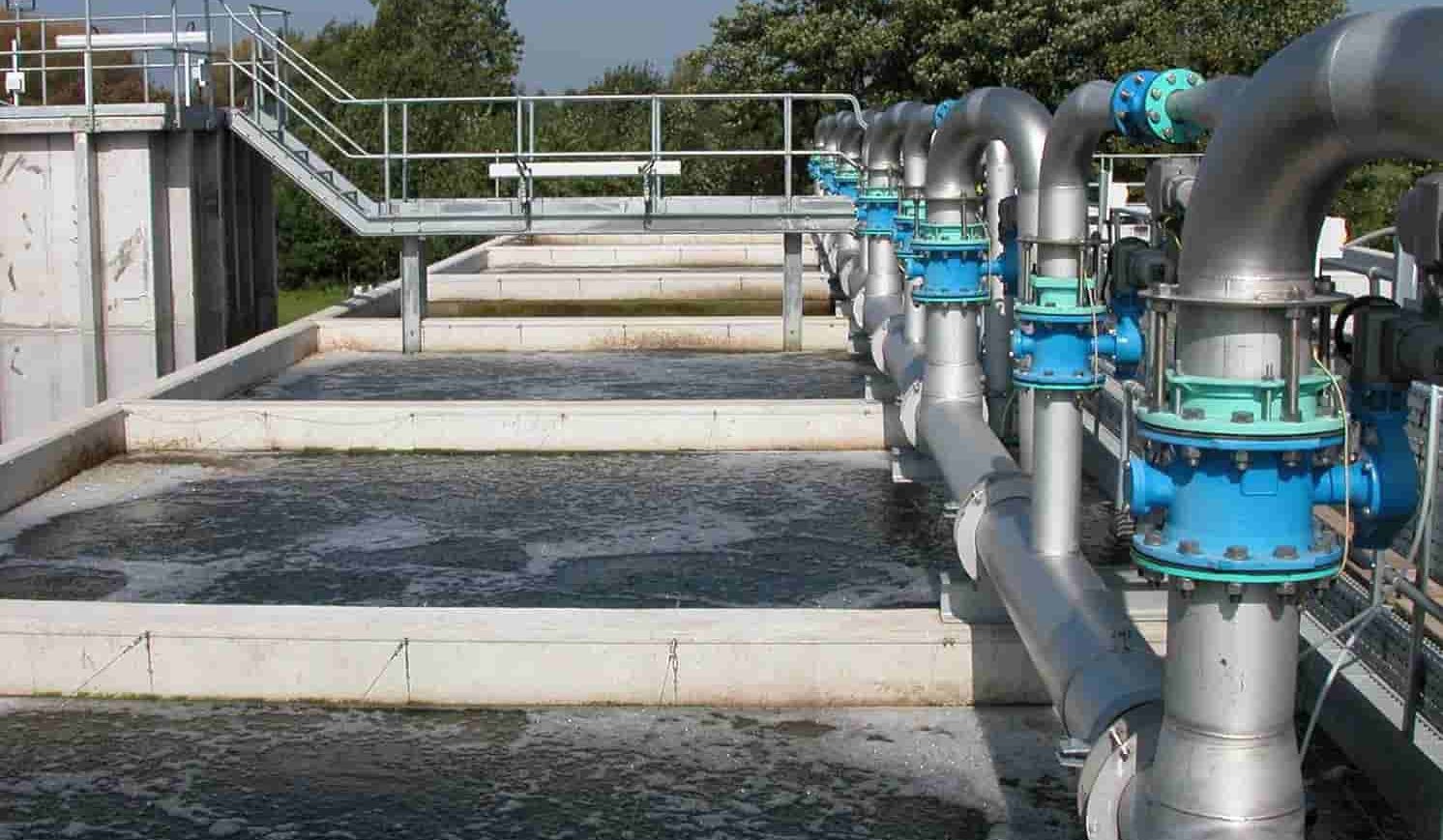 Специальное водопользование. Система очистки воды сточных вод. Водоочистительная система сточных вод промышленность. Очистные сооружения сточных вод. Промышленные воды.