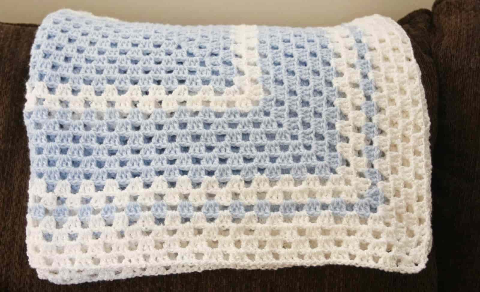 DIY} Lux Crochet Baby Blanket