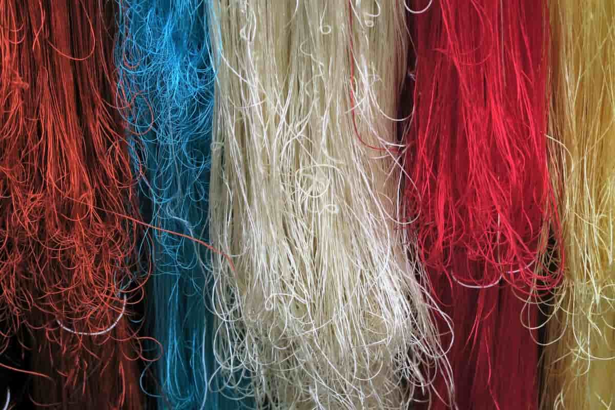 انواع الخيوط الحرير