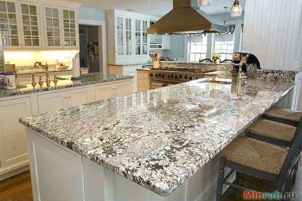 küchenarbeitsplatte Granit Vorteile Nachteile matt oder glänzend