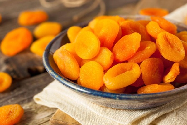 Getting to know turkish apricots + the exceptional price of buying X