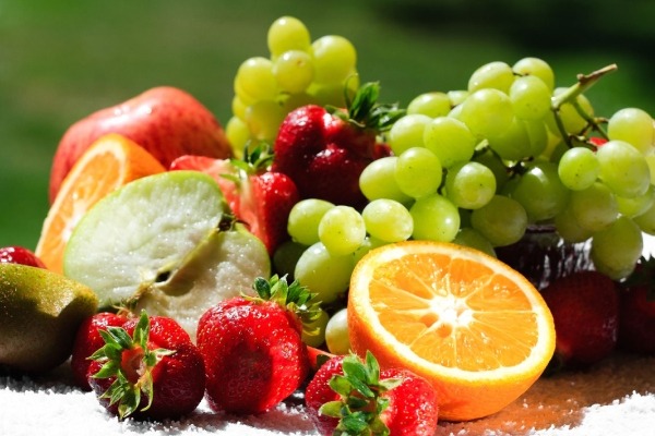 The price of fresh fruit + purchase and sale of fresh fruit wholesale