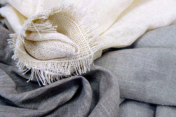 The purchase price of linen fabric + advantages and disadvantages