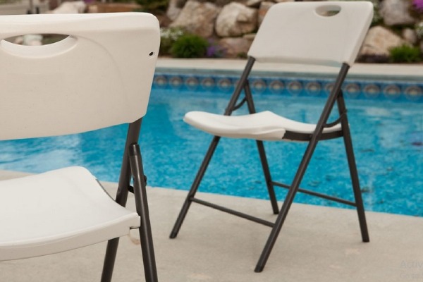 The Best Plastic Folding Chair + Great Purchase Price