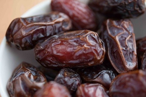 The purchase price of kabkab date + advantages and disadvantages
