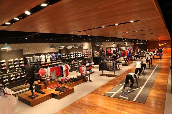 Sportswear USA purchase price + sales in trade and export