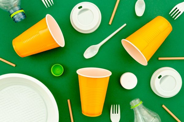 Buy the best types of plastic plate at a cheap price