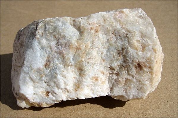 The price of nepheline syenite ceramics from production to consumption
