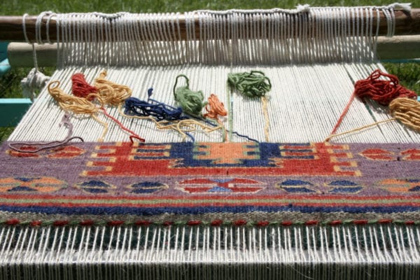 Handmade Rugs purchase price + sales in trade and export