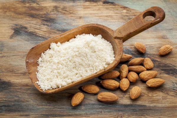 Organic Almond Flour vs Almond Powder Milk
