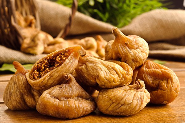 Buy golden and yellow dried Figs + Best Price
