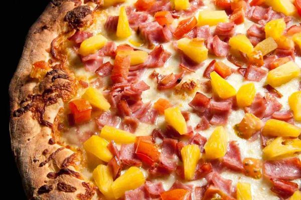 Getting to know pinapple on pizza + the exceptional price of buying pinapple on pizza