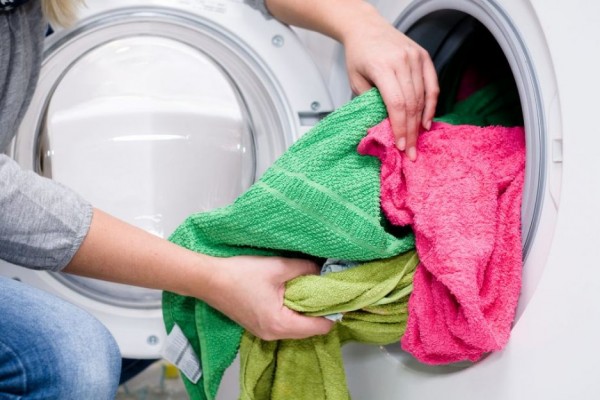 Best Detergent For Colored Clothes ( Color Safe,  Restore Color )