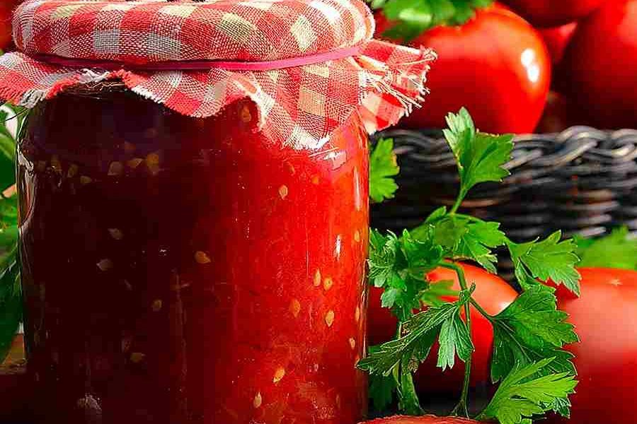 The price of tomato paste in a jar from production to consumption