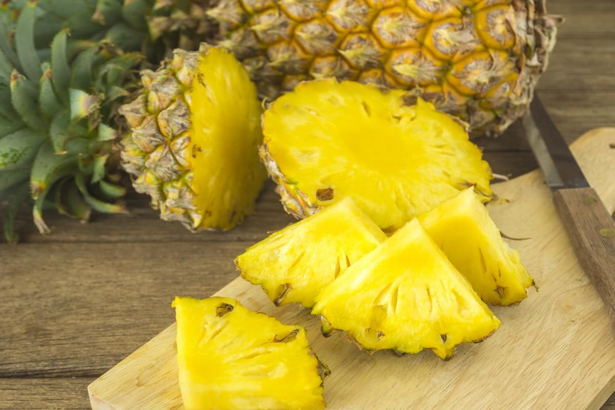 How To Cut A Pineapple Recipes