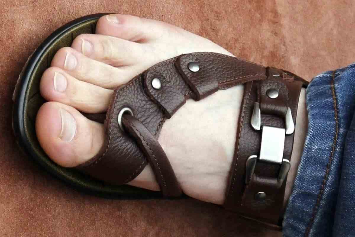 Buy the best types of walking leather at a cheap price