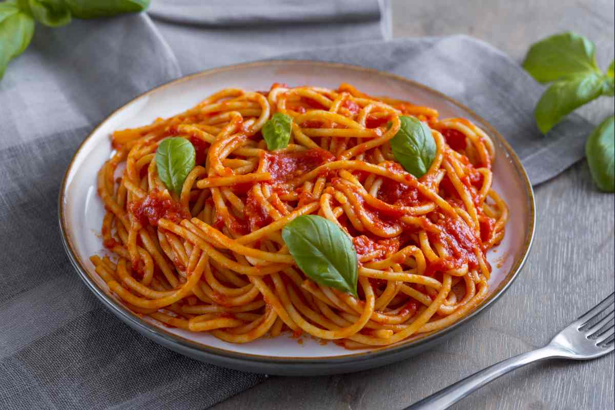 Tomato paste chef spaghetti caramelize recipe