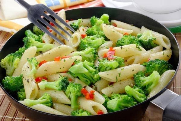 Buy the best types of Italian broccoli pasta salad at a cheap price