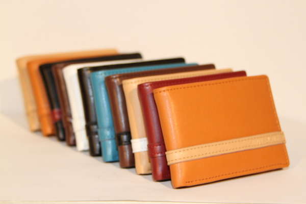 Buy luxury handmade leather wallets + Best Price