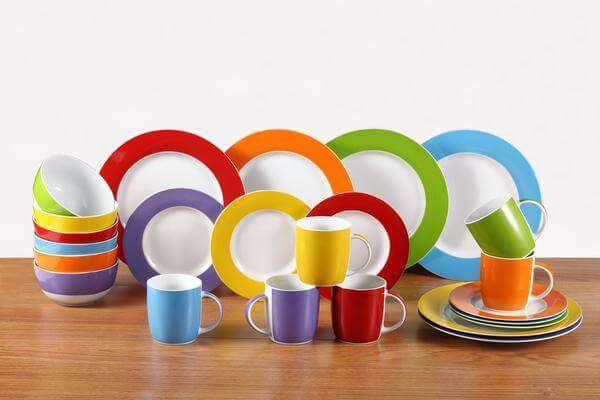 Best plastic dinnerware sets | Buy at a Cheap Price