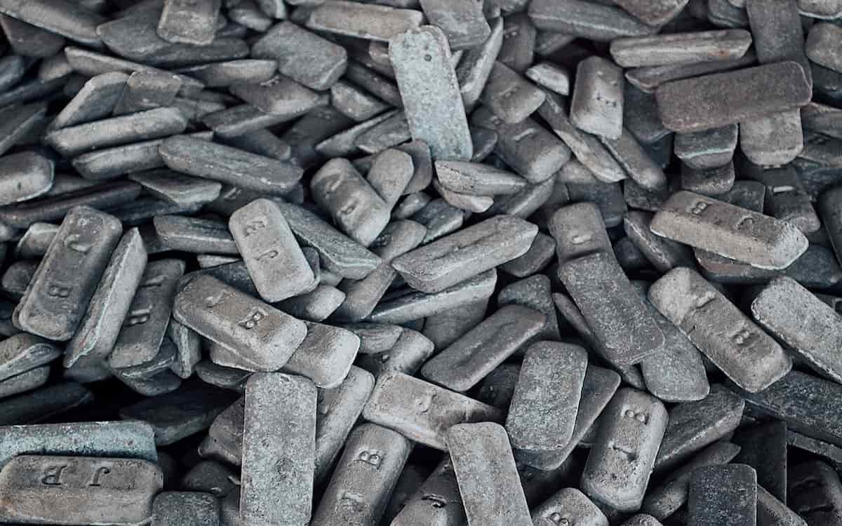 The Price of Pig Iron + Purchase of Various Types of Pig Iron