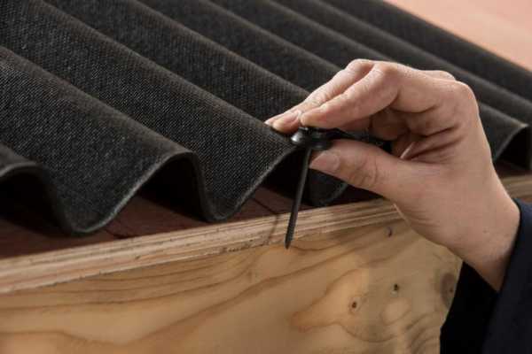 Buy the best types of natural bitumen roofing sheets at a cheap price