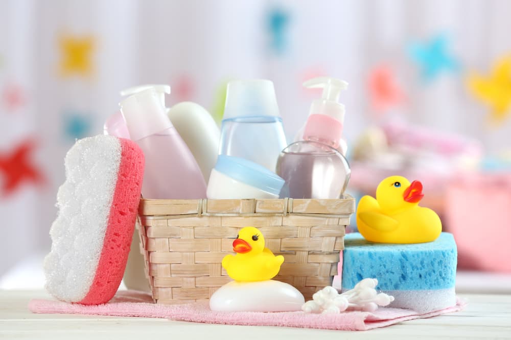 Buy the best types of baby shampoo at a cheap price