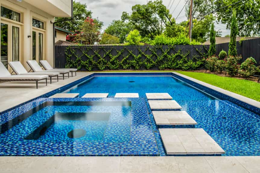 Buy The Latest Types of Pool Tile At a Reasonable Price