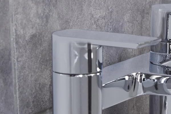Buy the best types of bathroom taps  at a cheap price