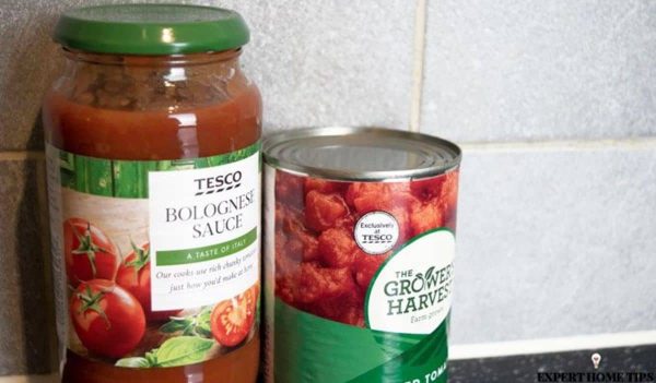 Purchase and Price of Tesco Tomato Sauce Types