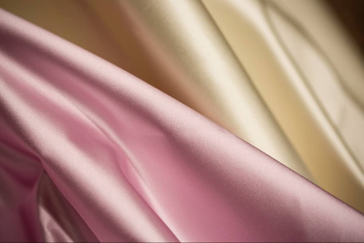 Buy silk farbric lehenga strech  + best price