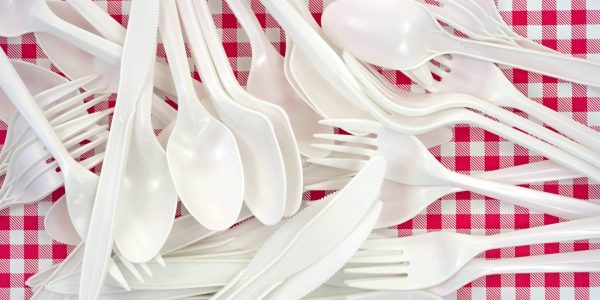 Buy the best types of plastic spoon at a cheap price