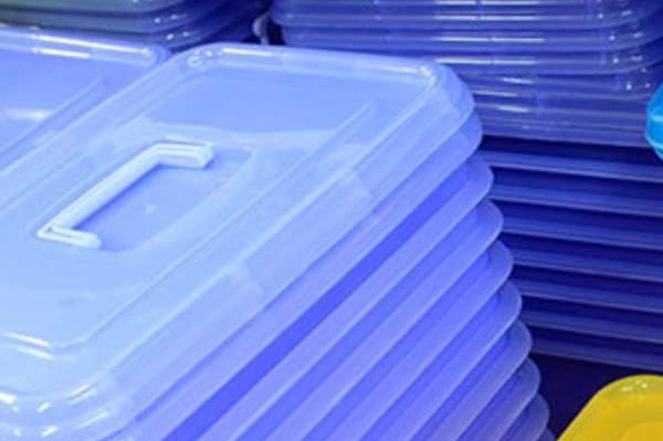 Buy the best types of plastic containers  at a cheap price