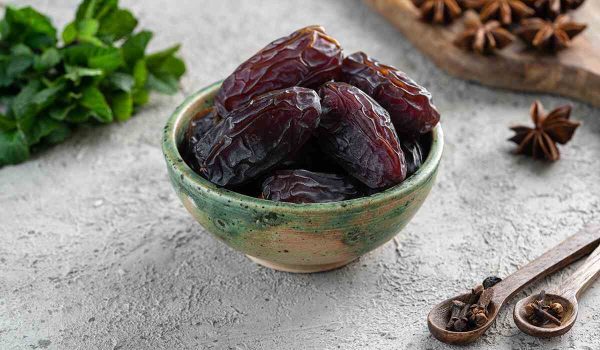 Introduction of Ajwa dates for young babies + Best buy price