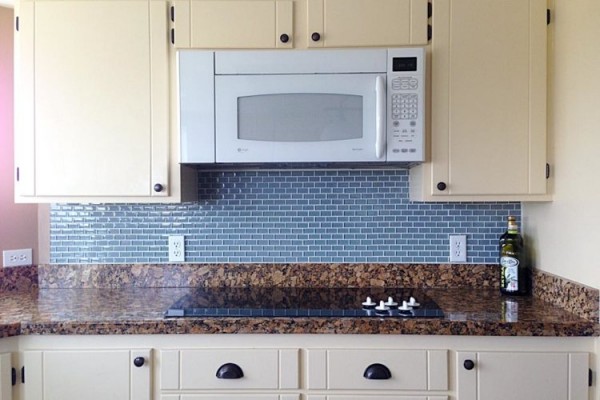 High glass tile backsplash kitchen + Buy