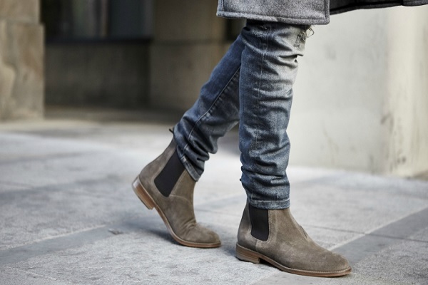 Price Chelsea Boots + Wholesale buying and selling
