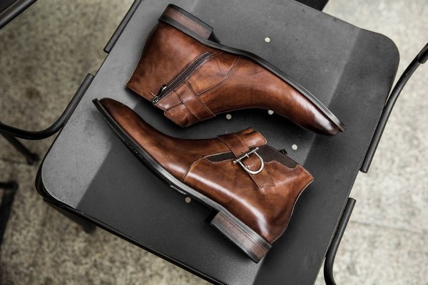 Buy Mens Chelsea Leather Boots at an eanchorceptional price