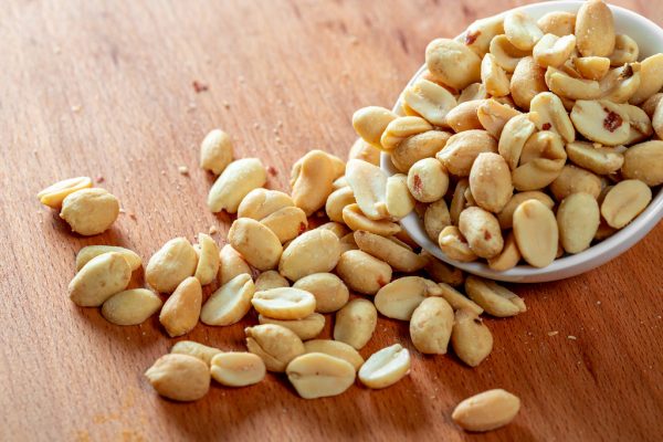Salted peanuts advantages and disadvantages you'd better know about