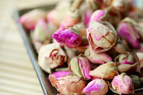 Introduction of dried rose buds + Best buy price