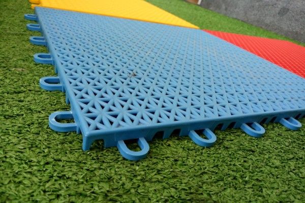 Buy all kinds of badminton court modular tiles at the best price